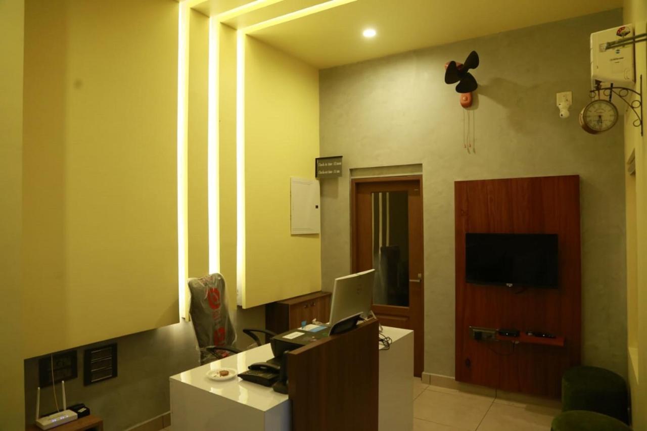 Hotel Casa Orchid à Alappuzha Extérieur photo